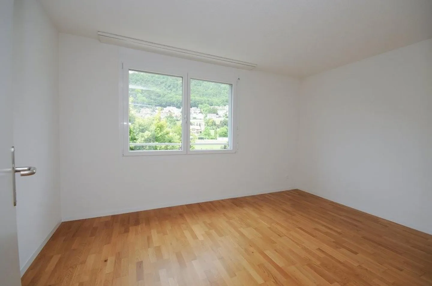 Your new dream apartment - Photo 3 of 10