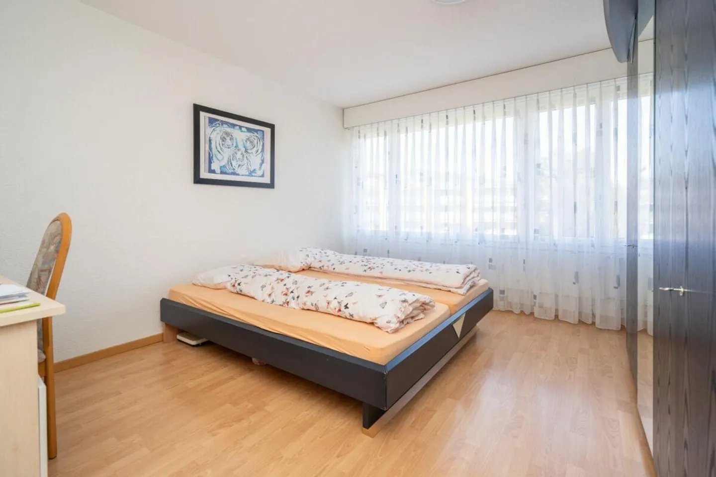 3.5-ROOM APARTMENT WITH TWO PARKING SPACES - Photo 8 of 12