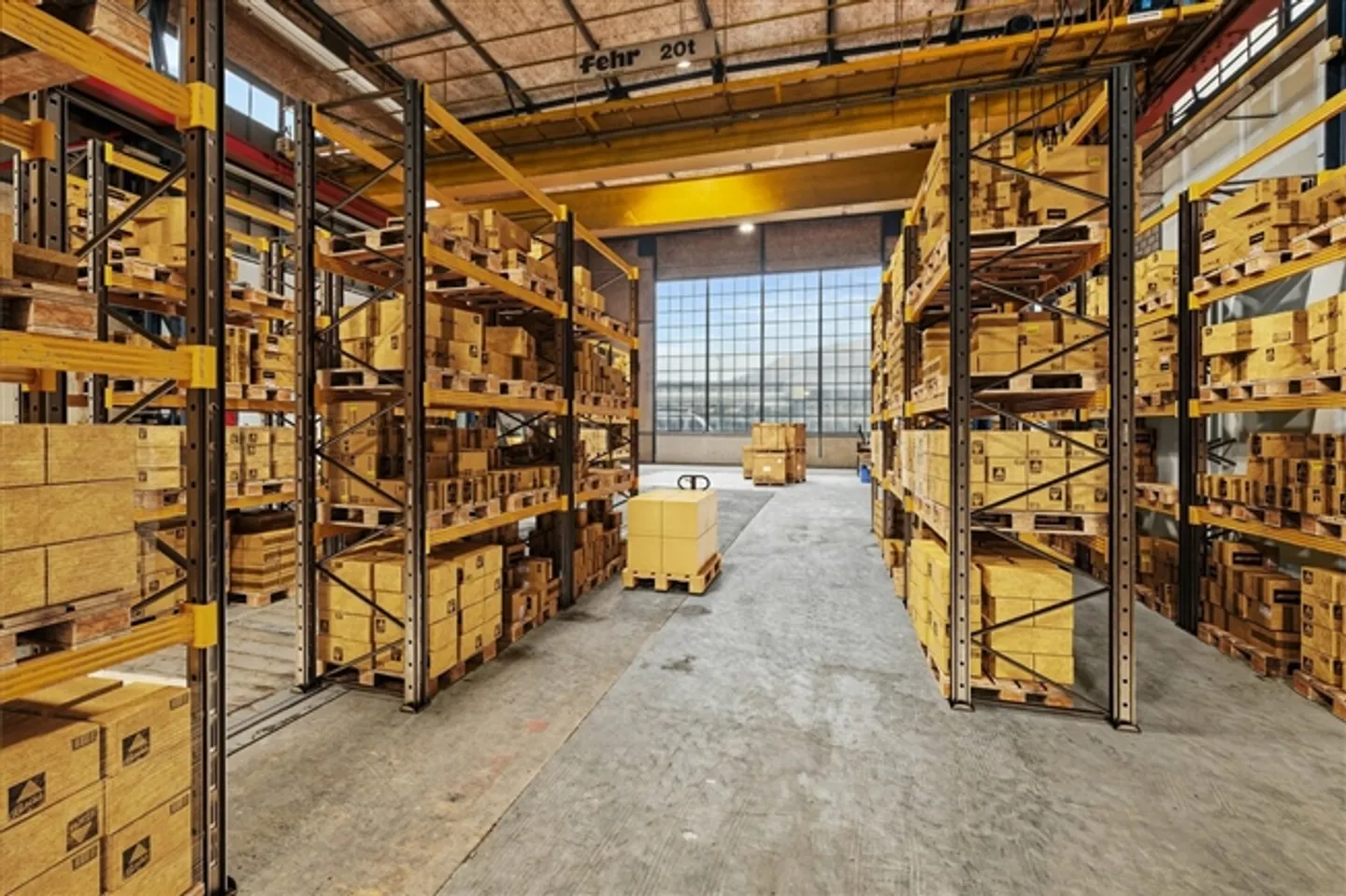 Hall industriel spacieux avec des options d'utilisation polyvalentes - Photo 1 sur 9