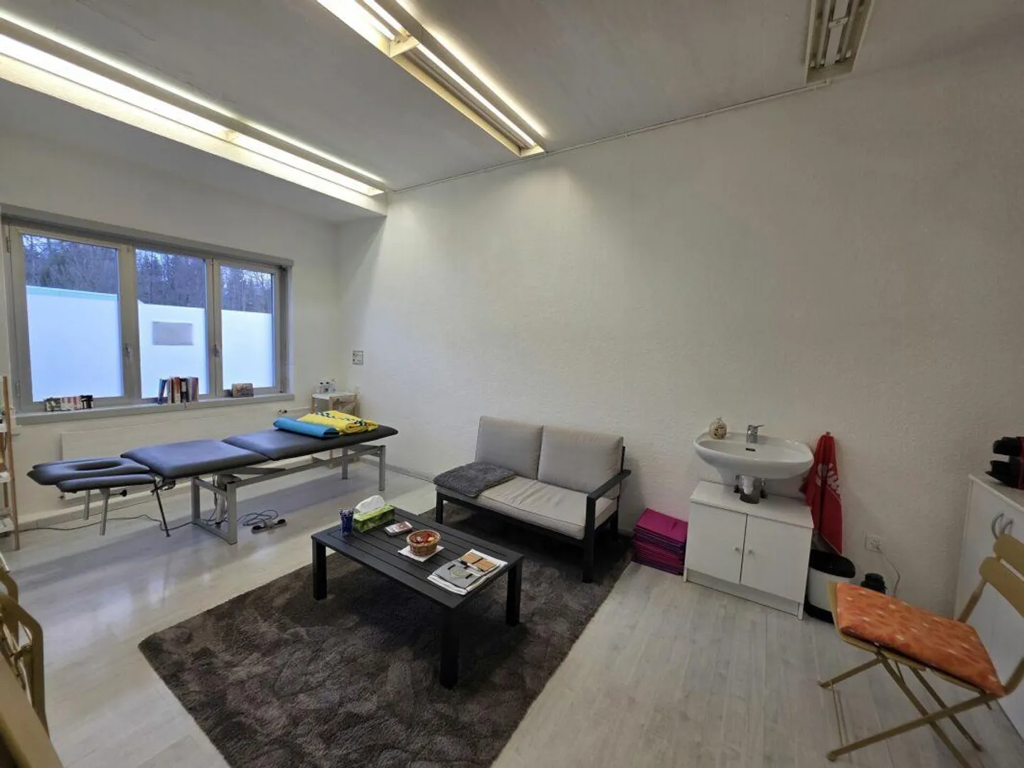 Espace commercial de 20 m2 à Rüti à louer ! - Photo 2 sur 4
