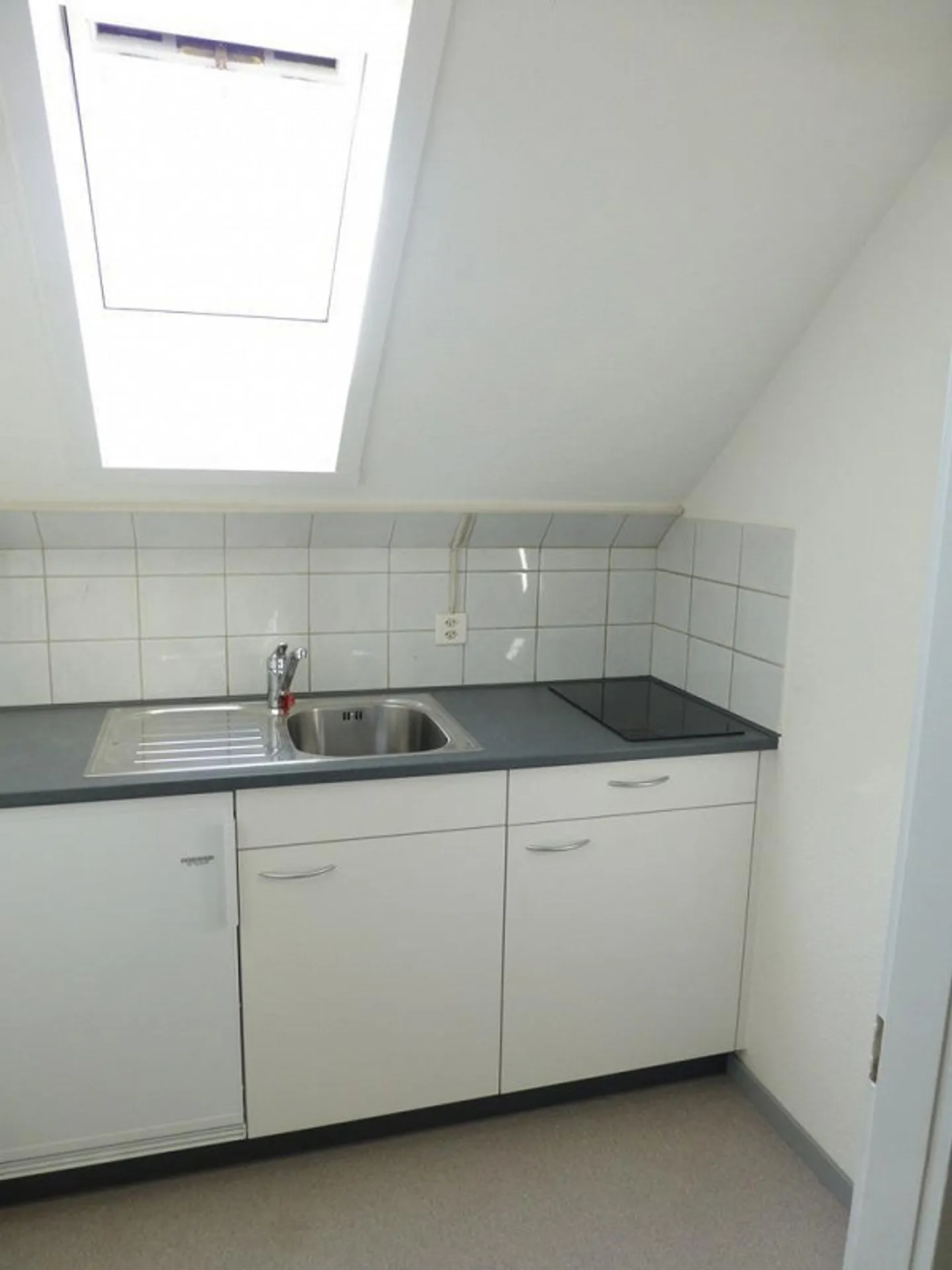 Charmantes Studio nahe Bahnhof Frenkendorf - Foto 2 von 8