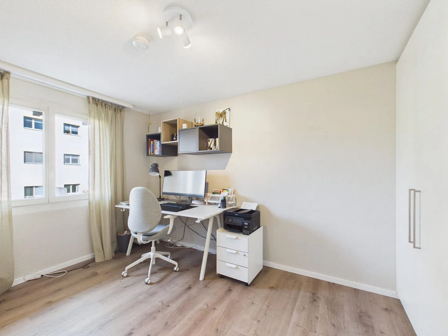 Sunny and attractive 5.5-room corner house with garden and plenty of space... - Photo 7 of 10