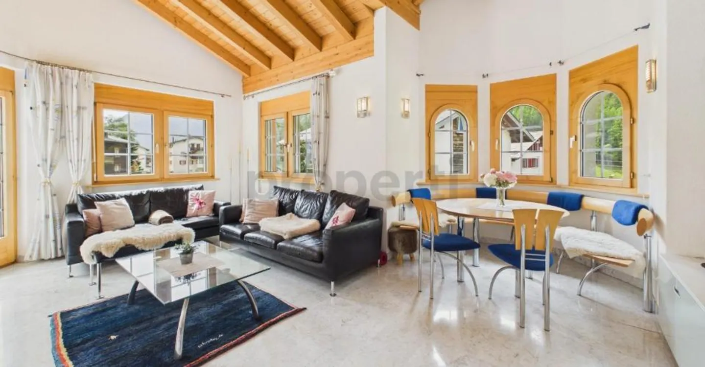 Double garage plus 3 outdoor parking spaces, cozy fireplace and fantastic mountain panorama - Photo 2 of 13