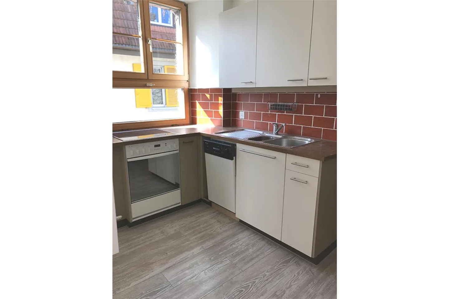 Residential and Commercial Building in the Heart of Gelterkinden - Photo 12 of 15