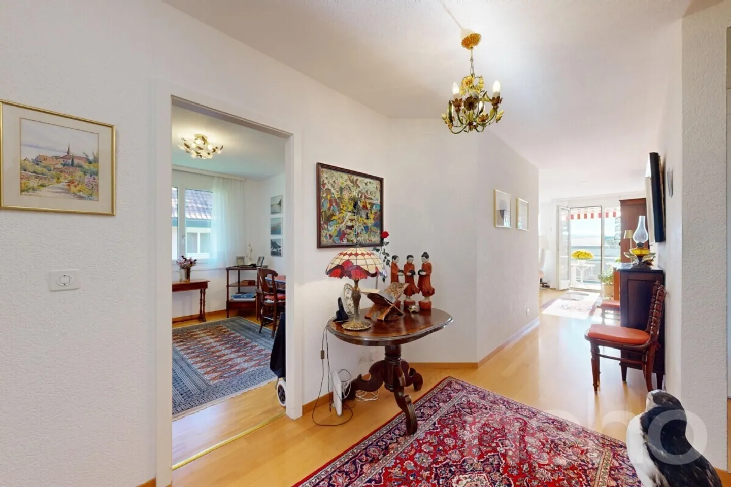 Vue lac et luminosité pour ce bel appartement familial - Photo 9 sur 12