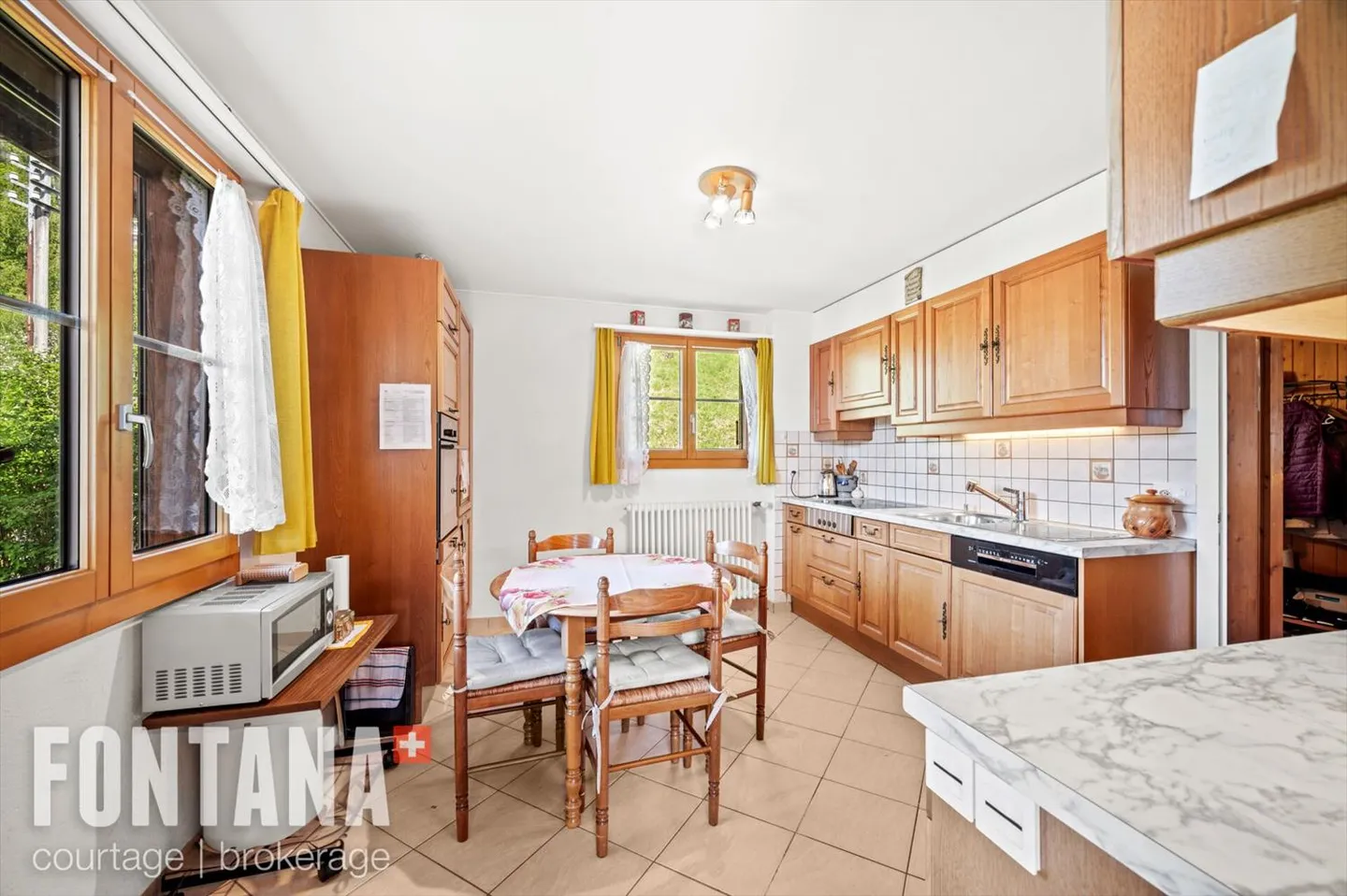 Chalet for sale - Photo 5 of 13