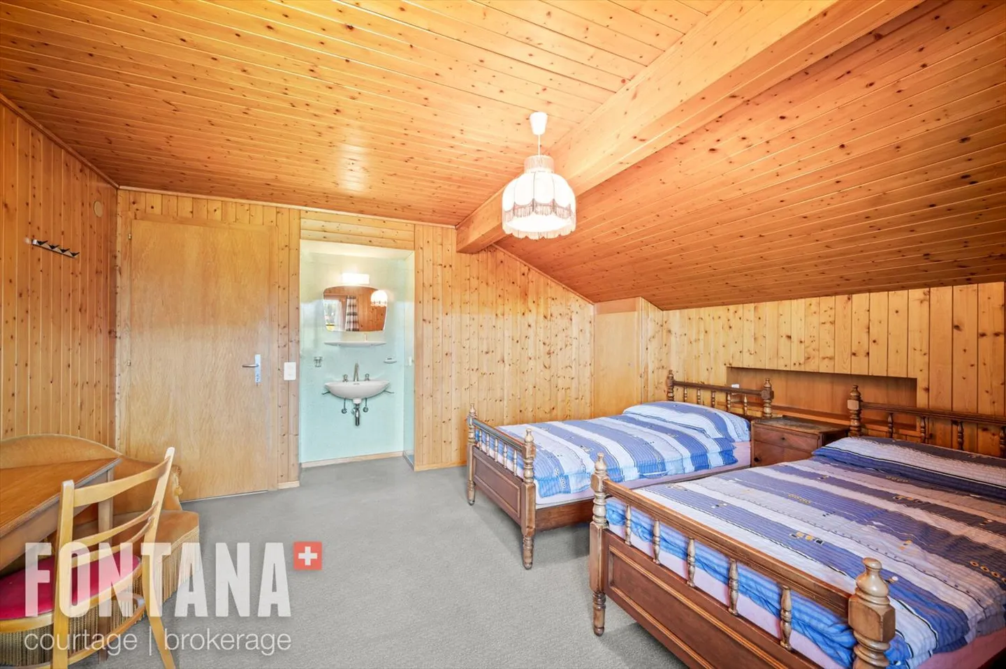 Chalet for sale - Photo 10 of 13