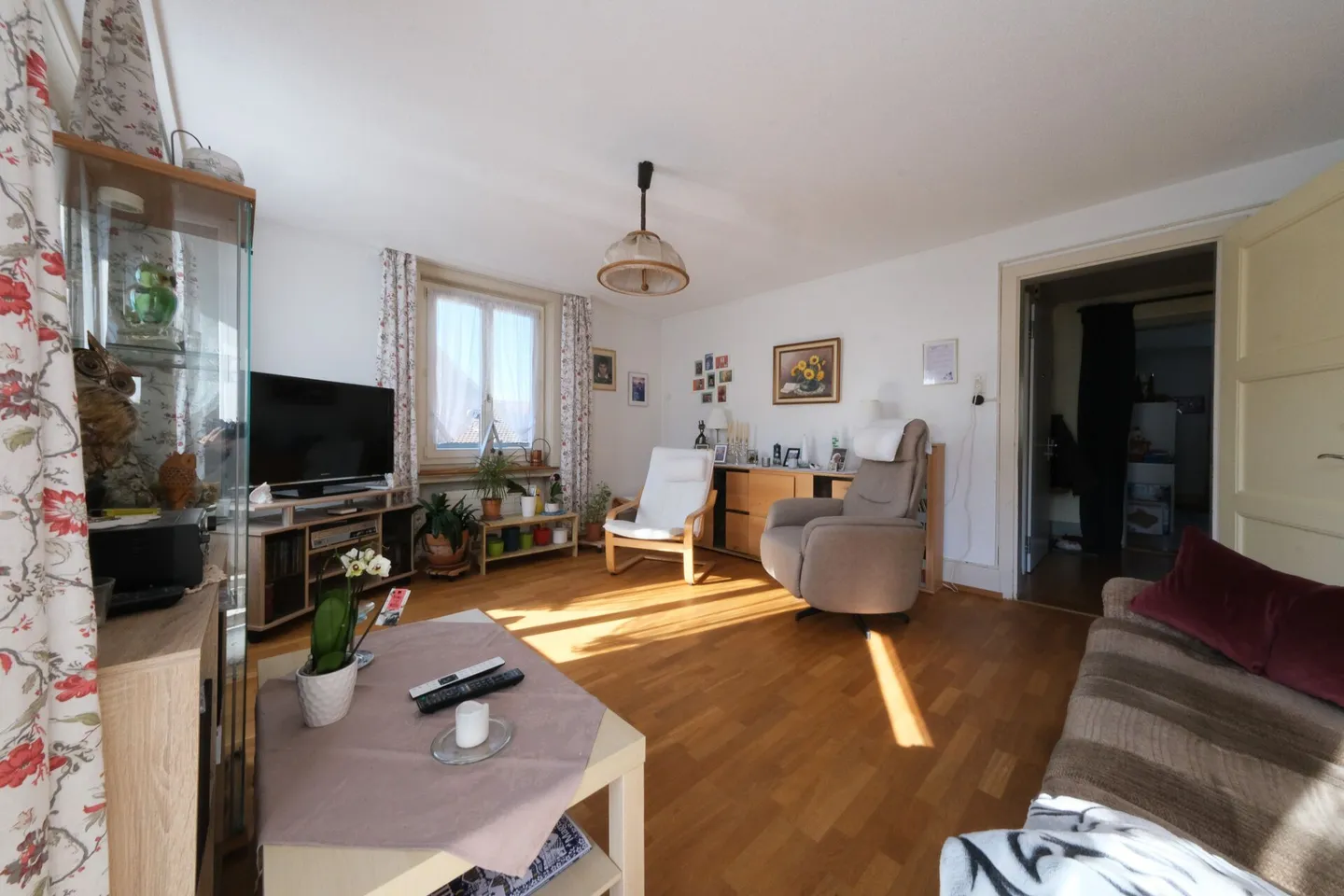 Appartement central de 5 pièces au 2ème étage - Photo 5 sur 20