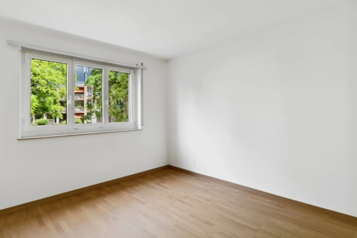 Appartamento 4 locali ad Albisrieden - limitato fino al 31.08.2026 - Foto 2 di 7