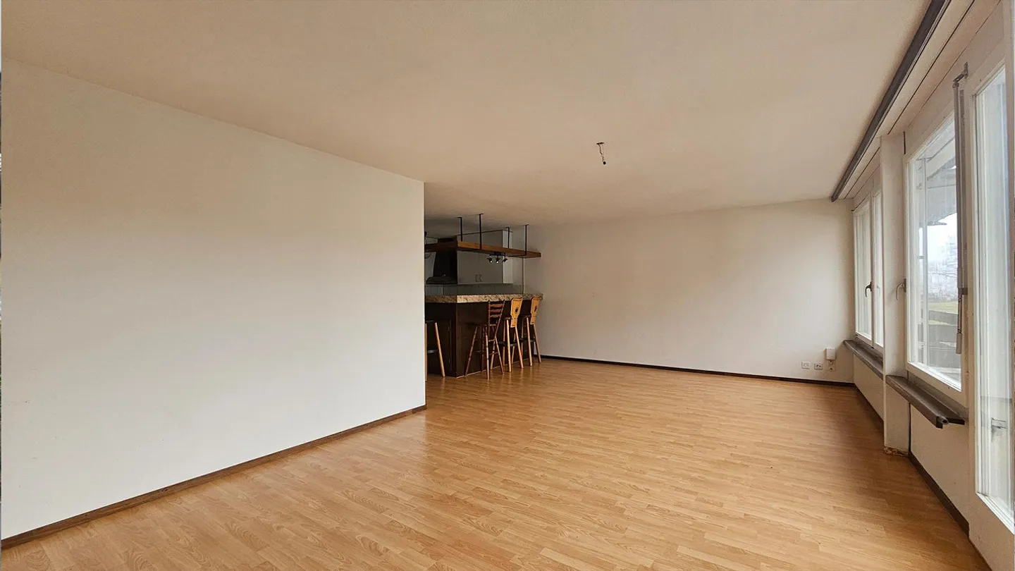 Appartamento in affitto 3,5 locali in posizione centrale con vista sul villaggio e sulla montagna - Foto 3 di 7