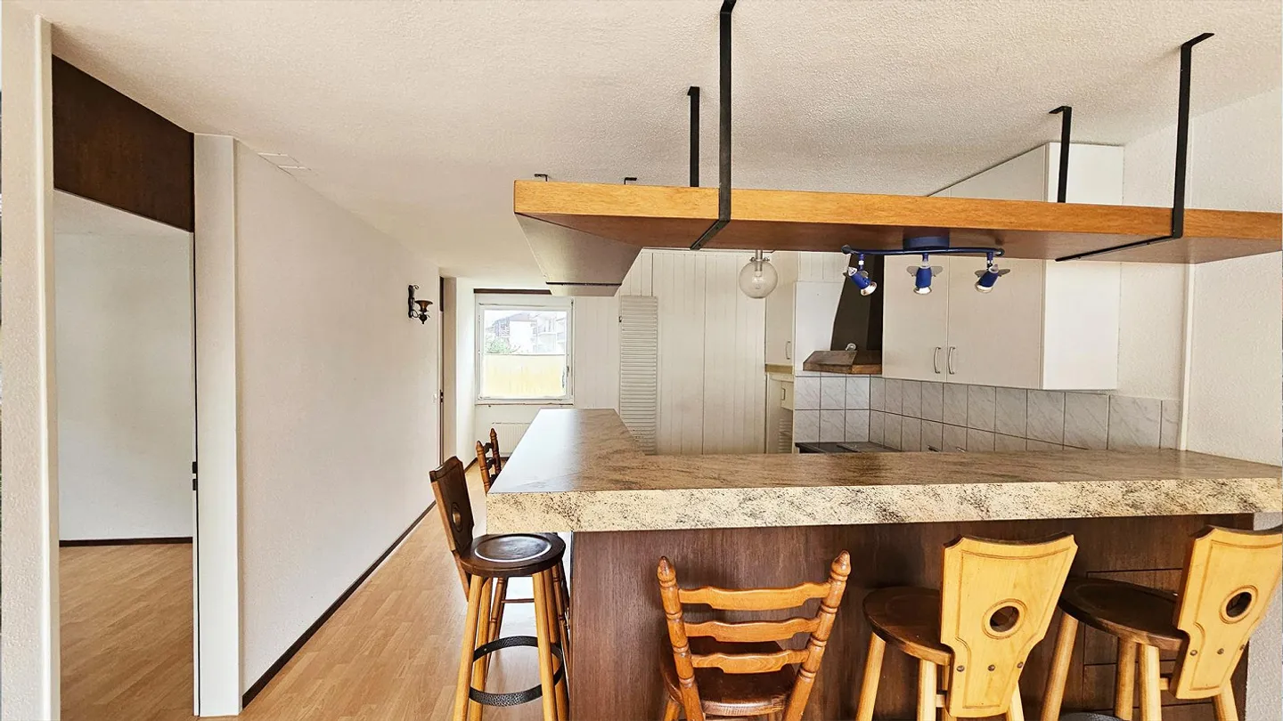 Appartamento in affitto 3,5 locali in posizione centrale con vista sul villaggio e sulla montagna - Foto 5 di 7