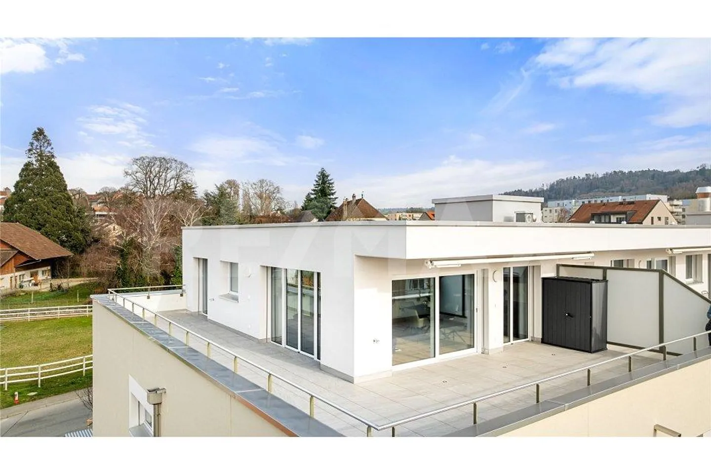 Magnificent furnished penthouse with 2.5 rooms and a 65 m² terrace in Av... - Photo 1 of 13