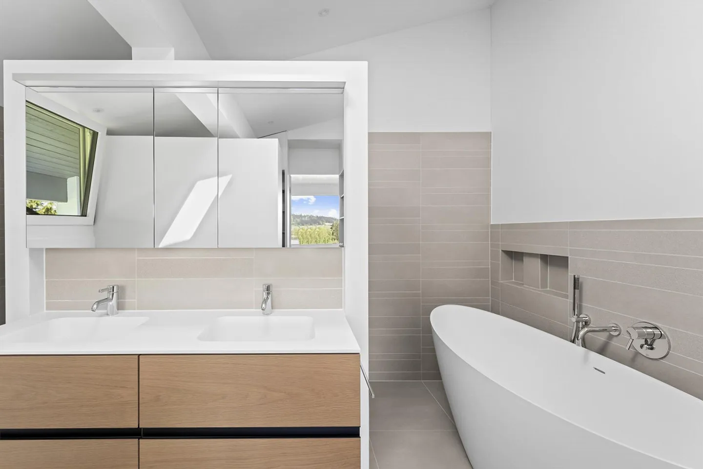 Maison individuelle exclusive avec vue sur le lac - Photo 8 sur 16