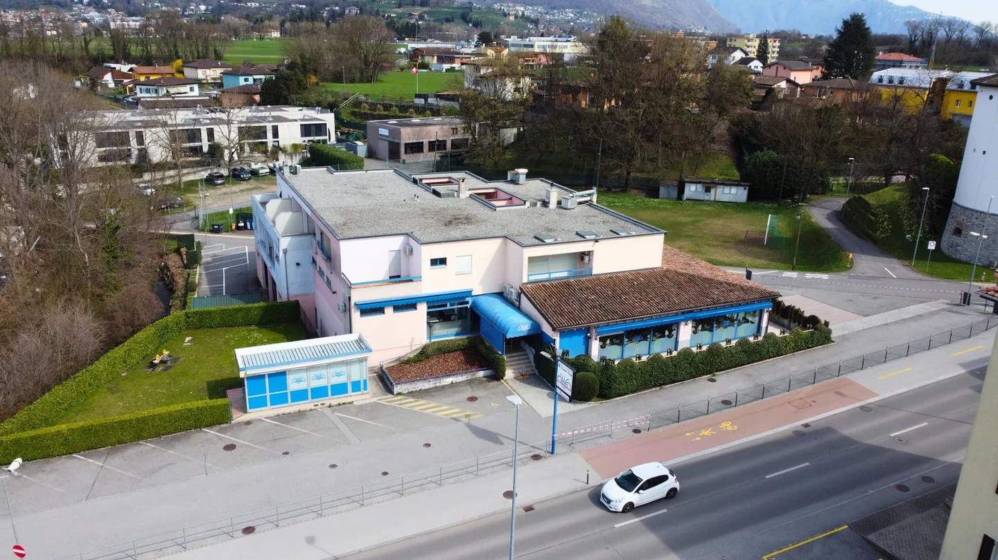 Immobile commerciale con funzione gastronomica e residenziale – Genestrerio - Foto 1 di 17