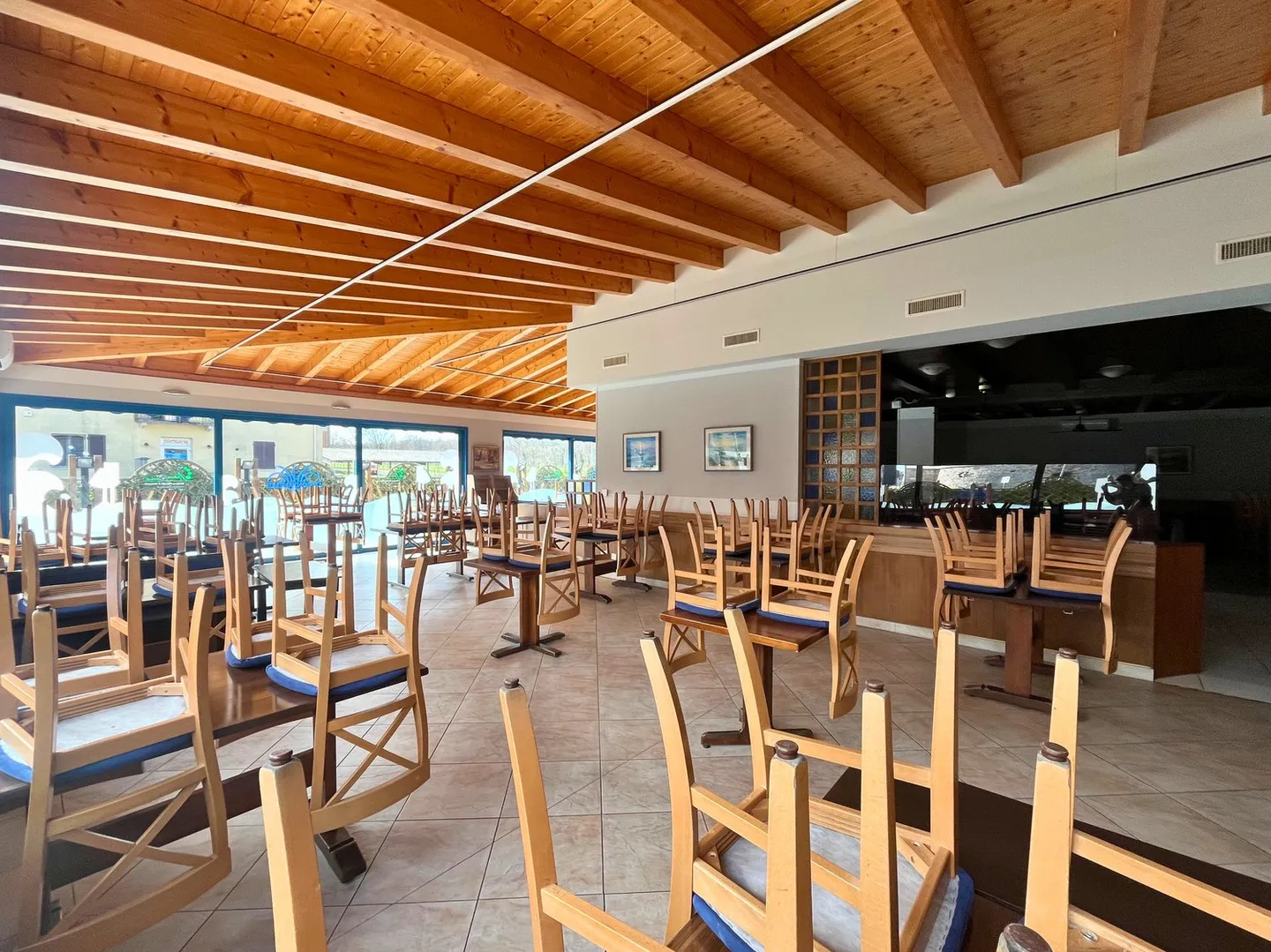 Immobile commerciale con funzione gastronomica e residenziale – Genestrerio - Foto 9 di 17