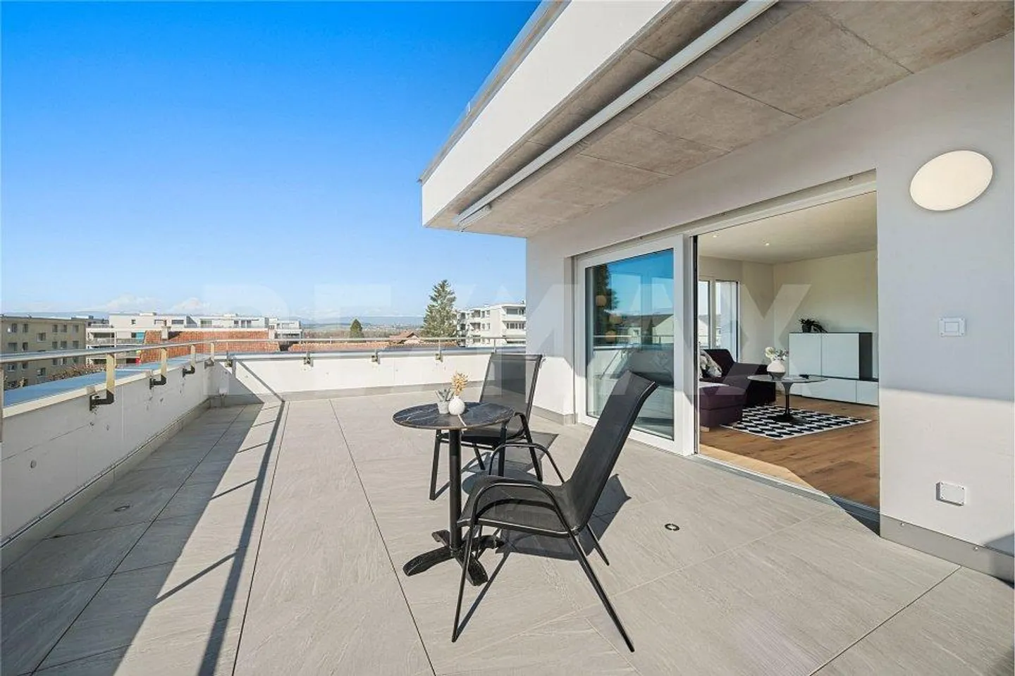 Magnificent furnished penthouse with 2.5 rooms and a 65 m² terrace in Av... - Photo 12 of 13