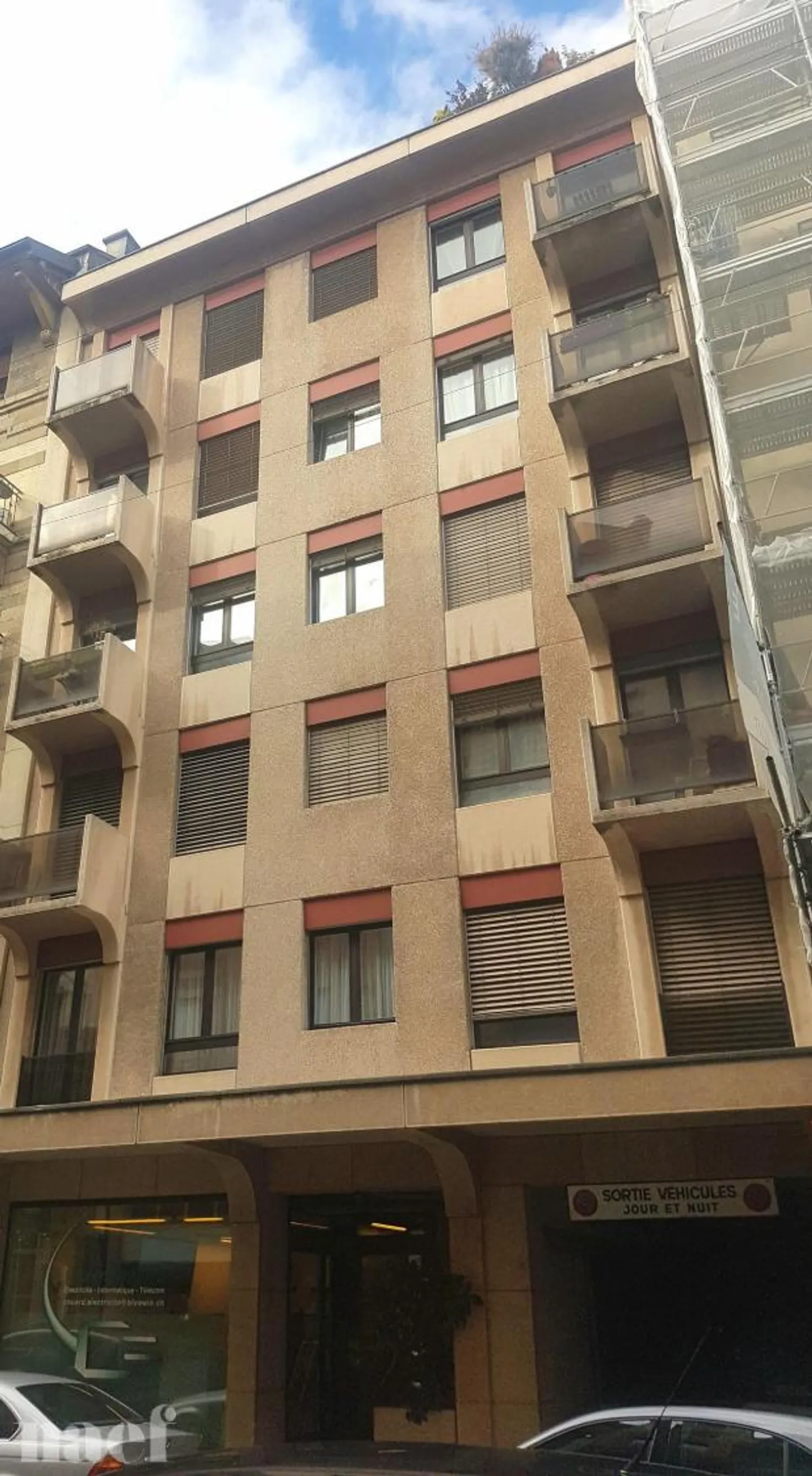 Schöne Wohnung mit 4 Zimmern - 3. Etage und Eaux-Vives - Foto 1 von 13