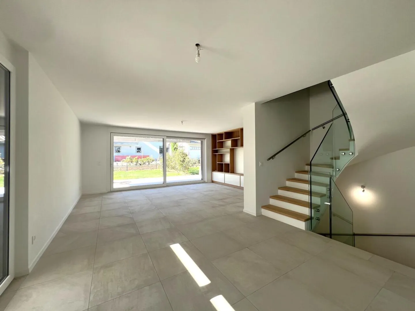 Magnifique maison jumelle neuve de 4.5 pièces avec grand jardin privatif - Photo 6 of 13
