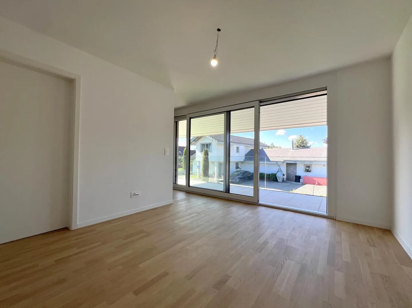 Magnifique maison jumelle neuve de 4.5 pièces avec grand jardin privatif - Photo 7 of 13