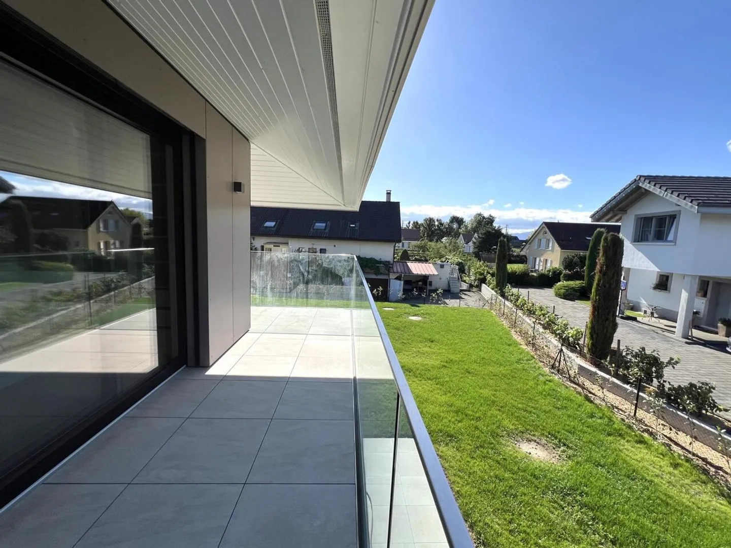 Magnifique maison jumelle neuve de 4.5 pièces avec grand jardin privatif - Photo 9 of 13