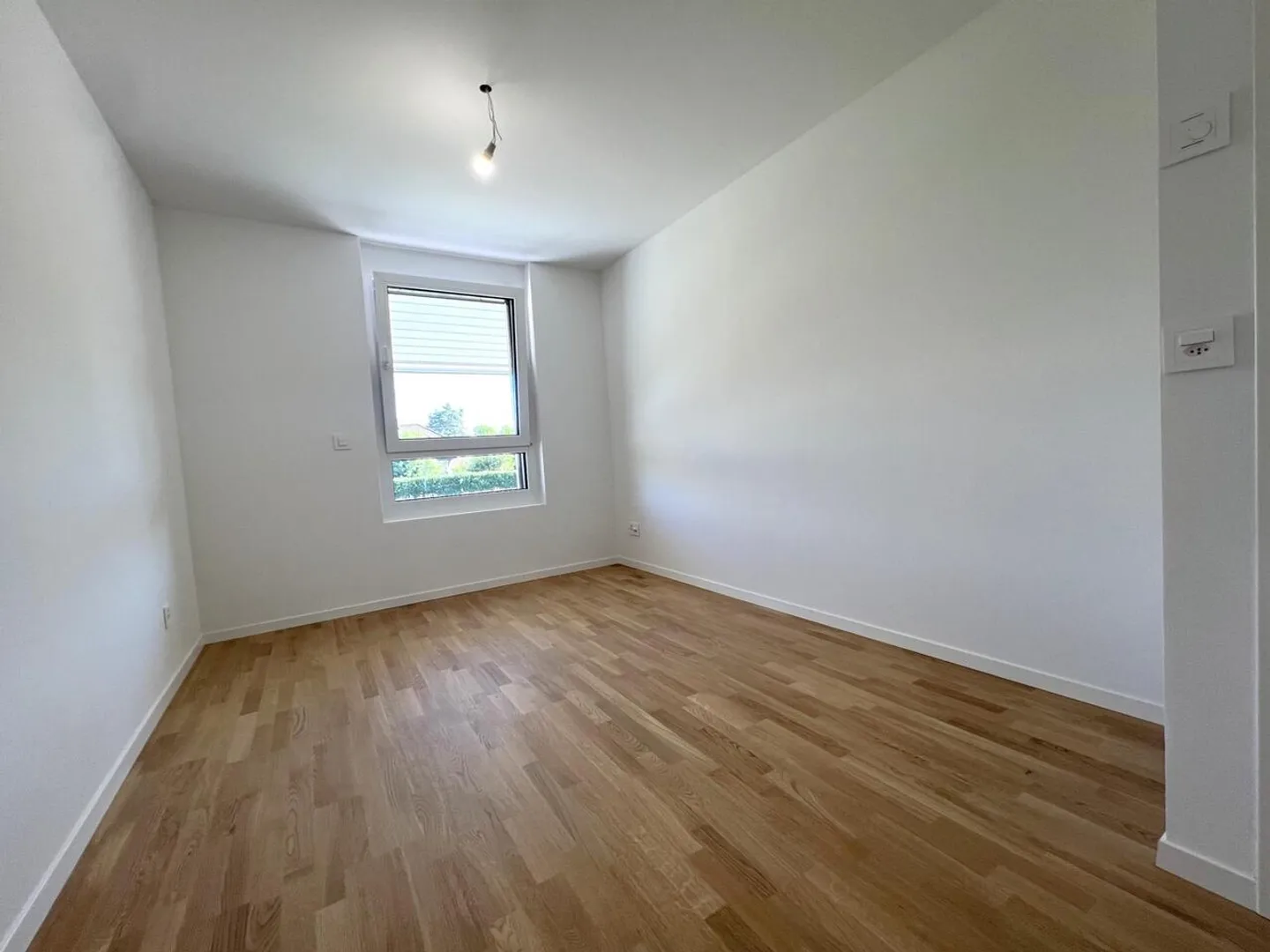 Magnifique maison jumelle neuve de 4.5 pièces avec grand jardin privatif - Photo 11 of 13