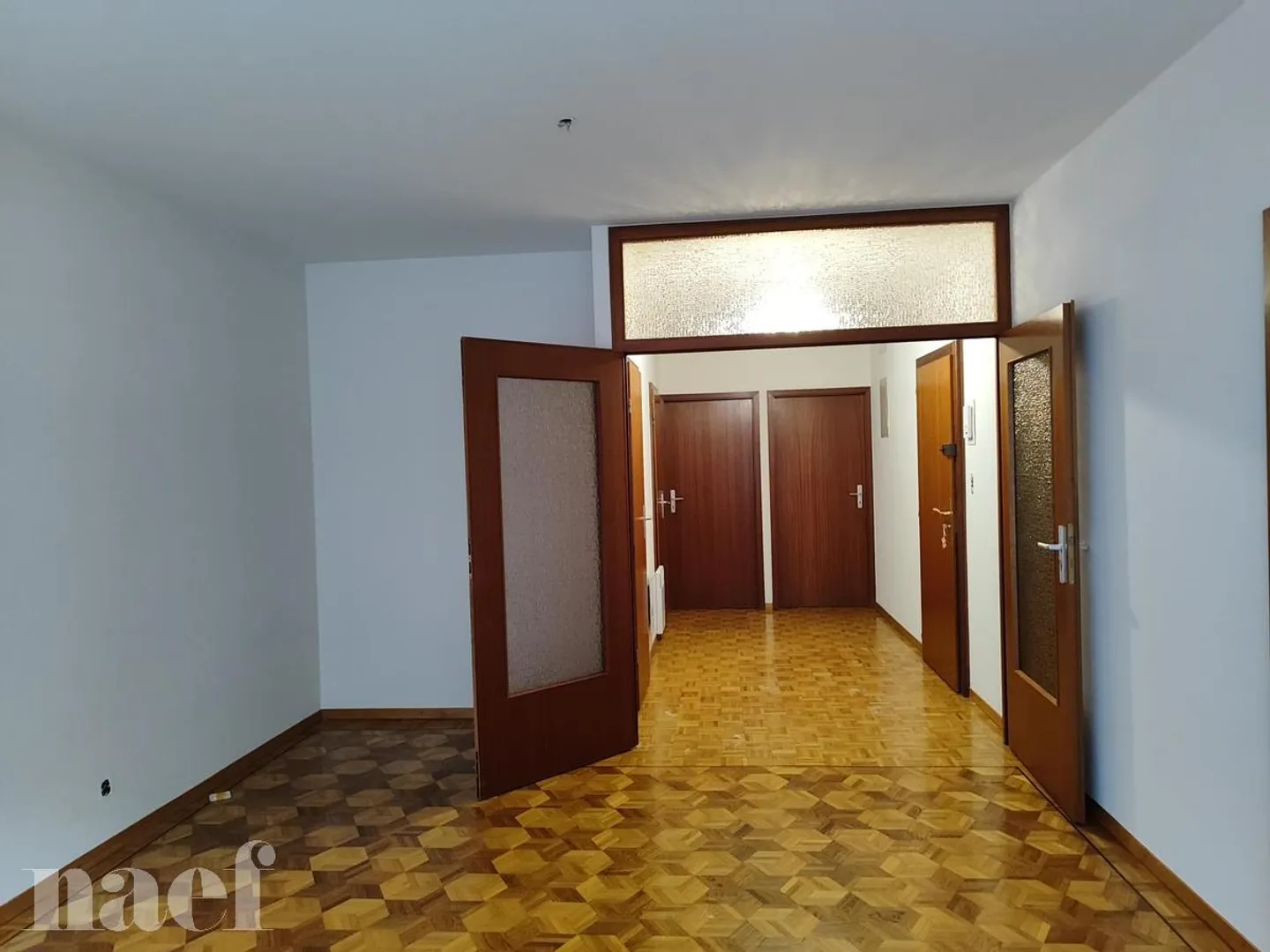 Schöne Wohnung mit 4 Zimmern - 3. Etage und Eaux-Vives - Foto 9 von 13