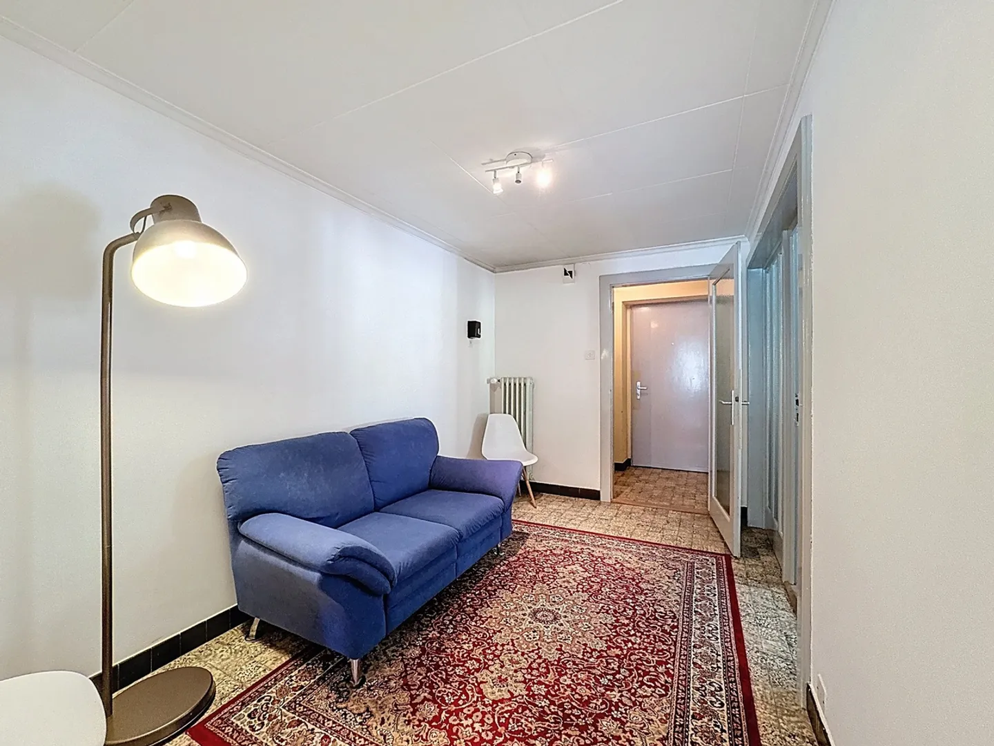 Appartement à louer - Photo 2 sur 8