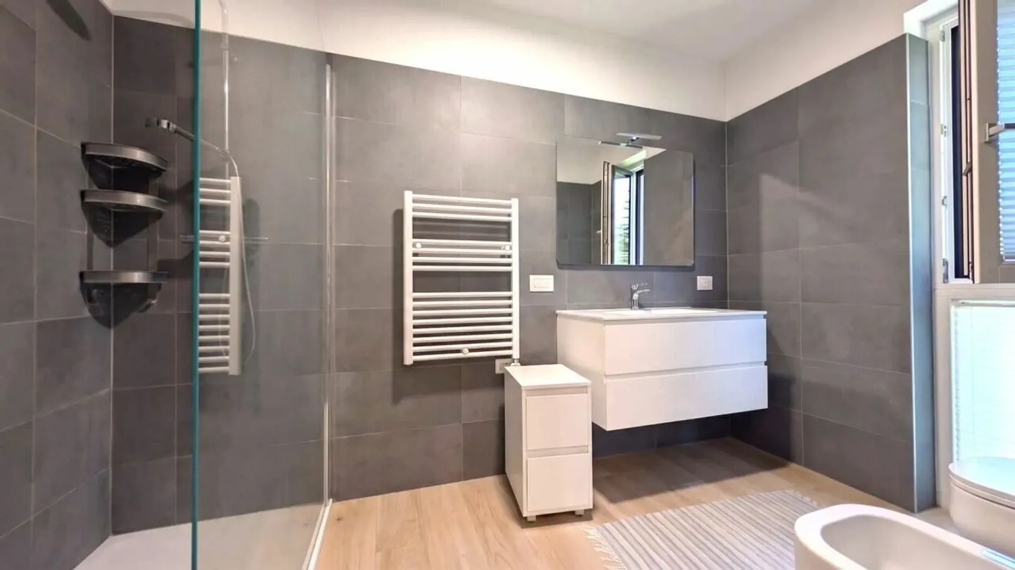 Appartement lumineux avec jardin et grande terrasse - Photo 11 sur 12
