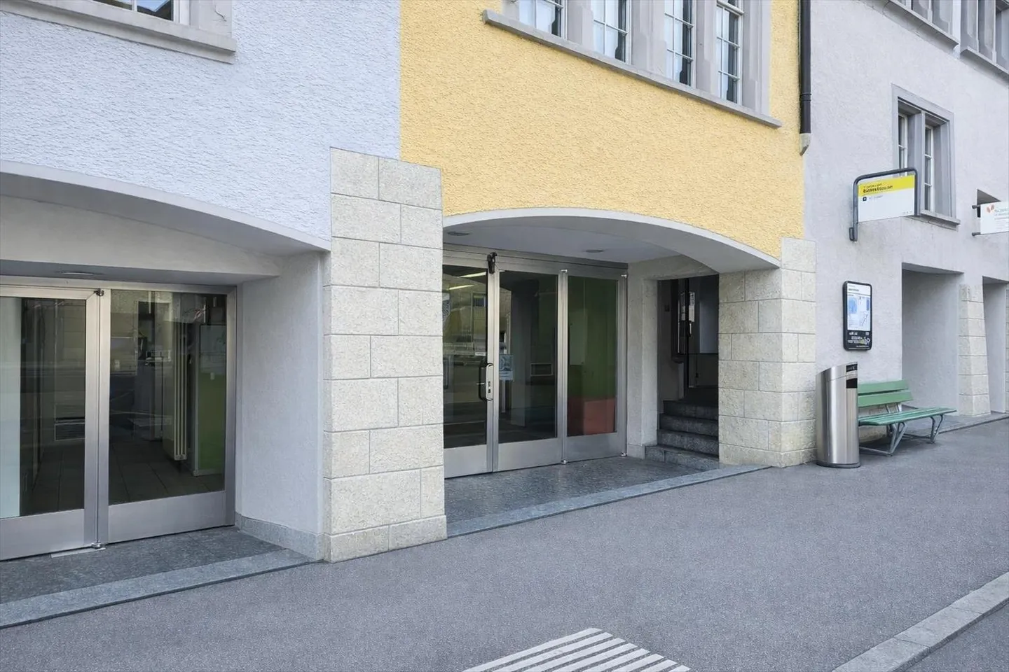 Commercio - Foto 1 di 2