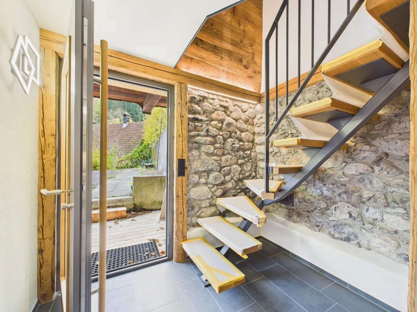 Maison individuelle lumineuse avec vue imprenable à Mühlehorn - Photo 6 sur 12