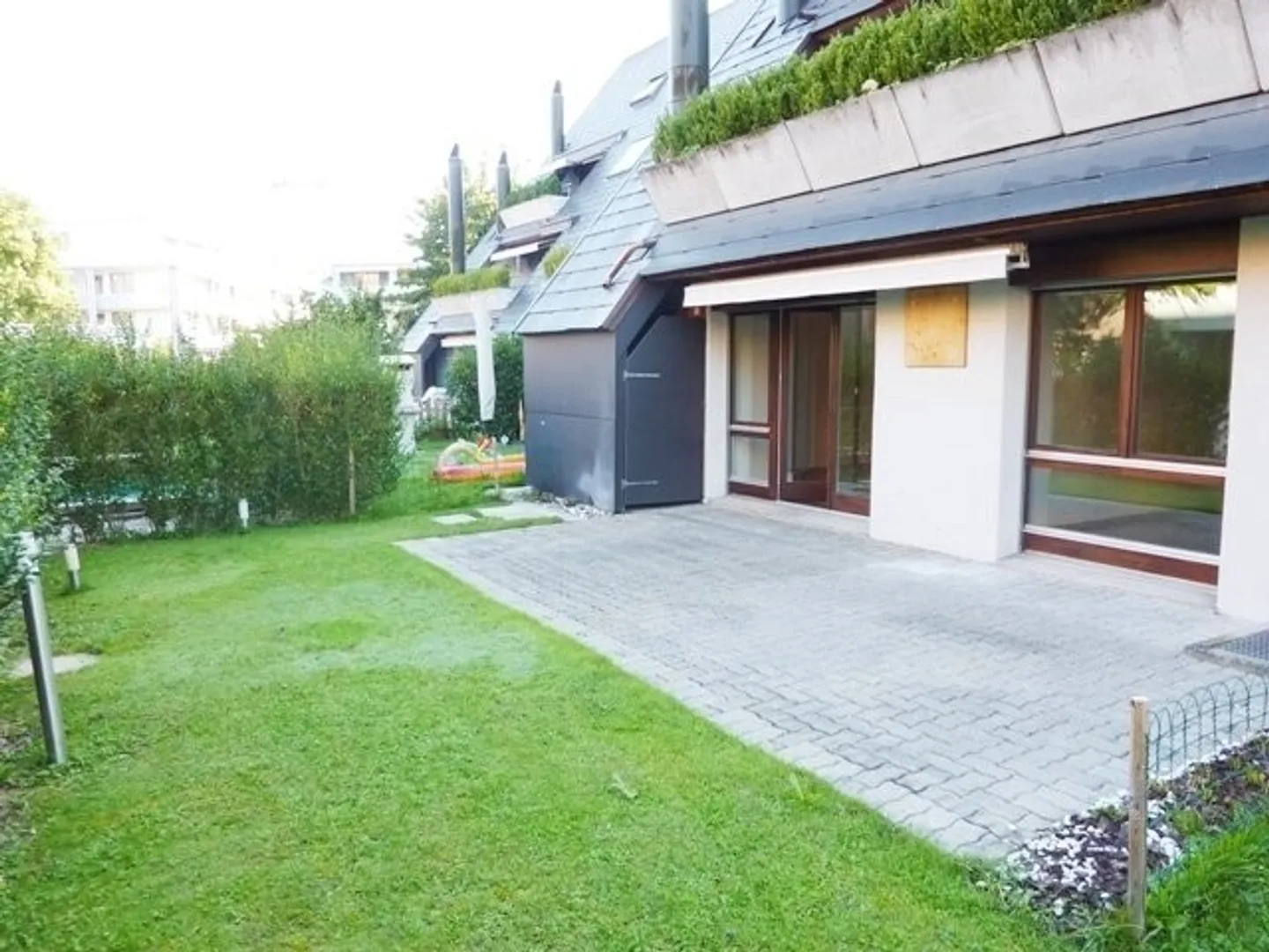 Moderne Wohnung mit speziellem Flair und Sitzplatz - Photo 9 of 9