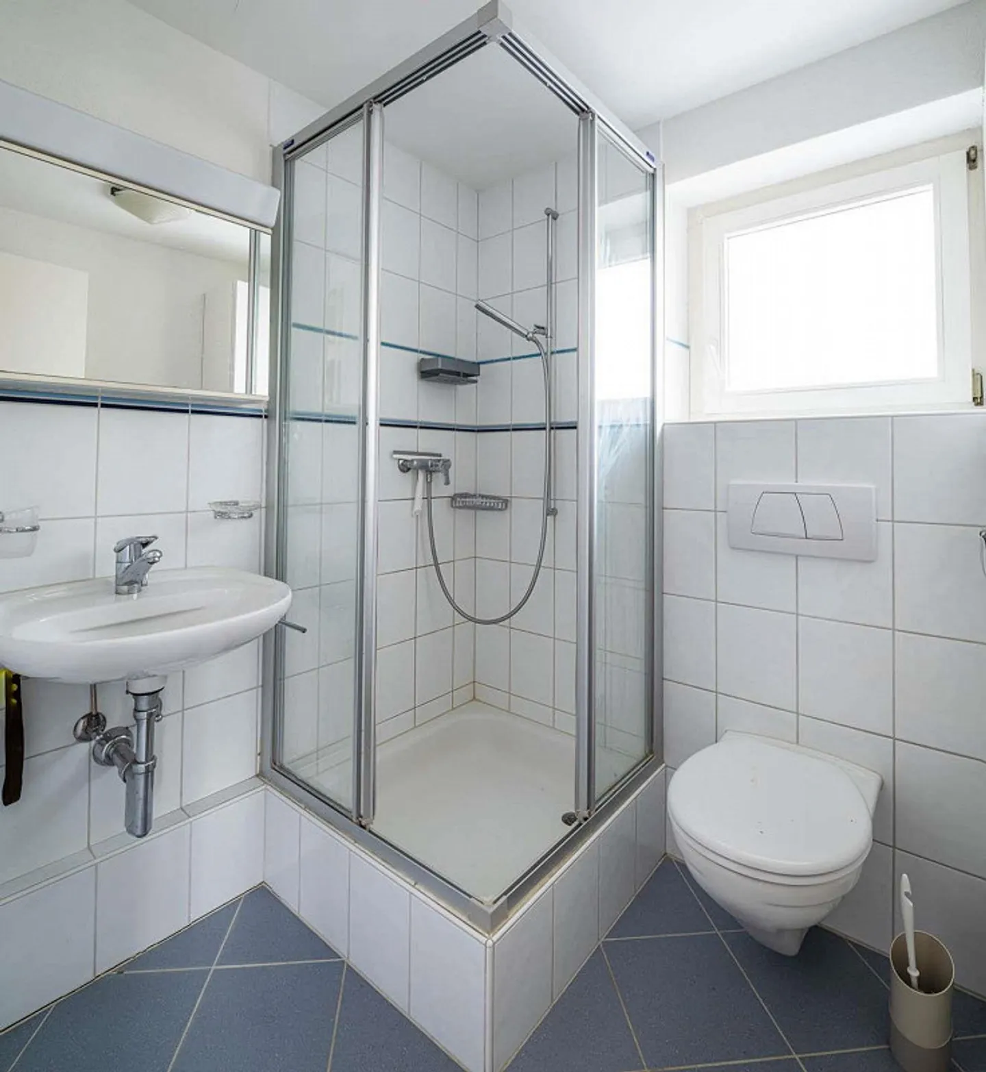 Ampia casa bifamiliare di 6,5 stanze nel popolare quartiere Breiti - Foto 9 di 13