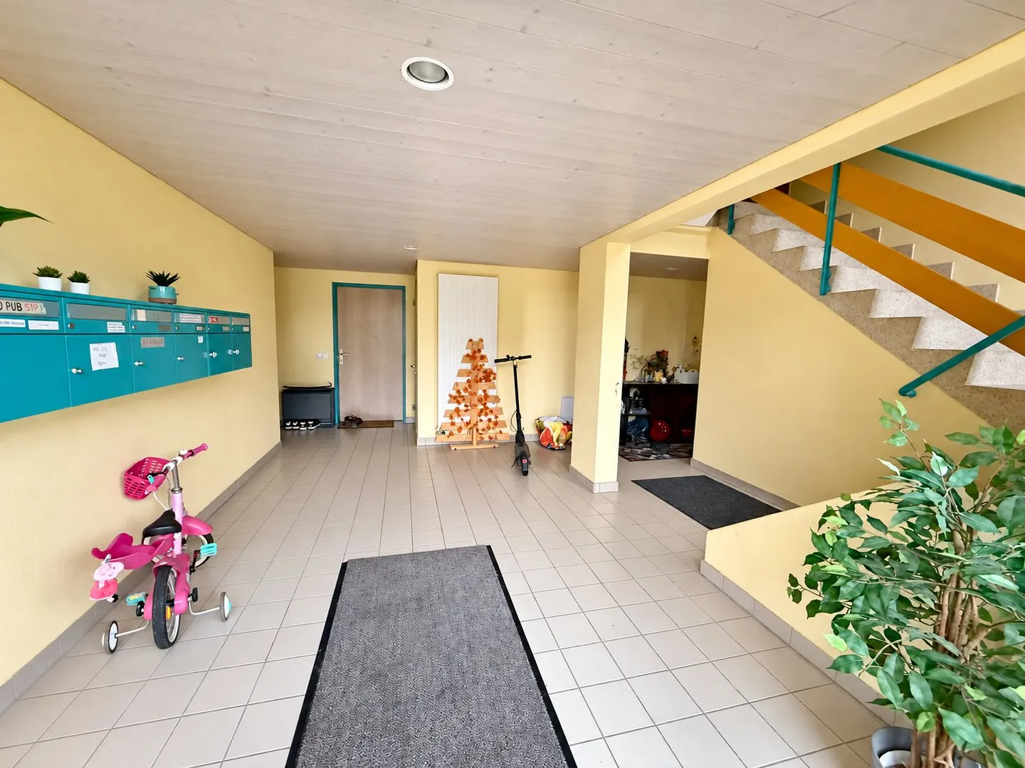 Attique Duplex Charmant à Glovelier - Photo 3 sur 17