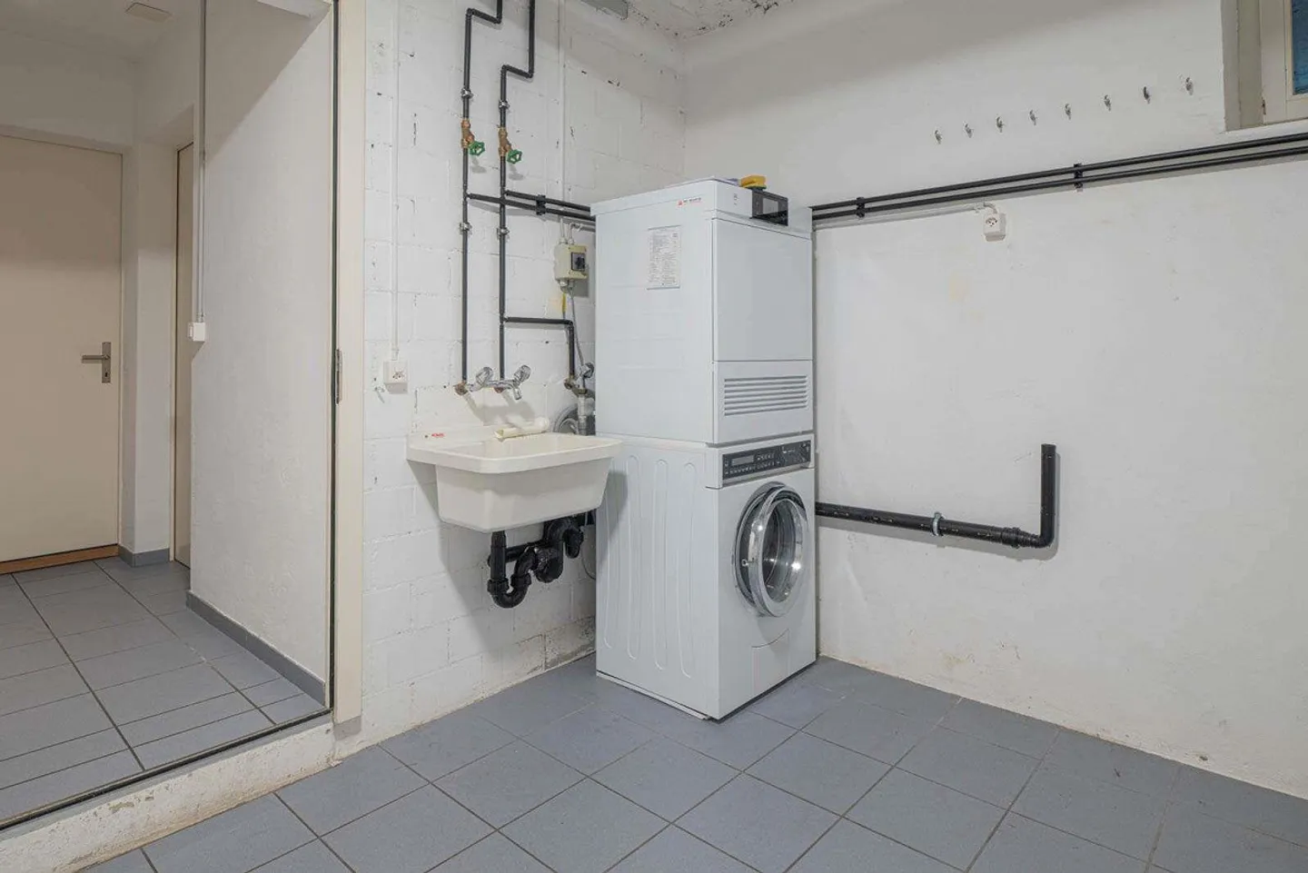 Ampia casa bifamiliare di 6,5 stanze nel popolare quartiere Breiti - Foto 12 di 13