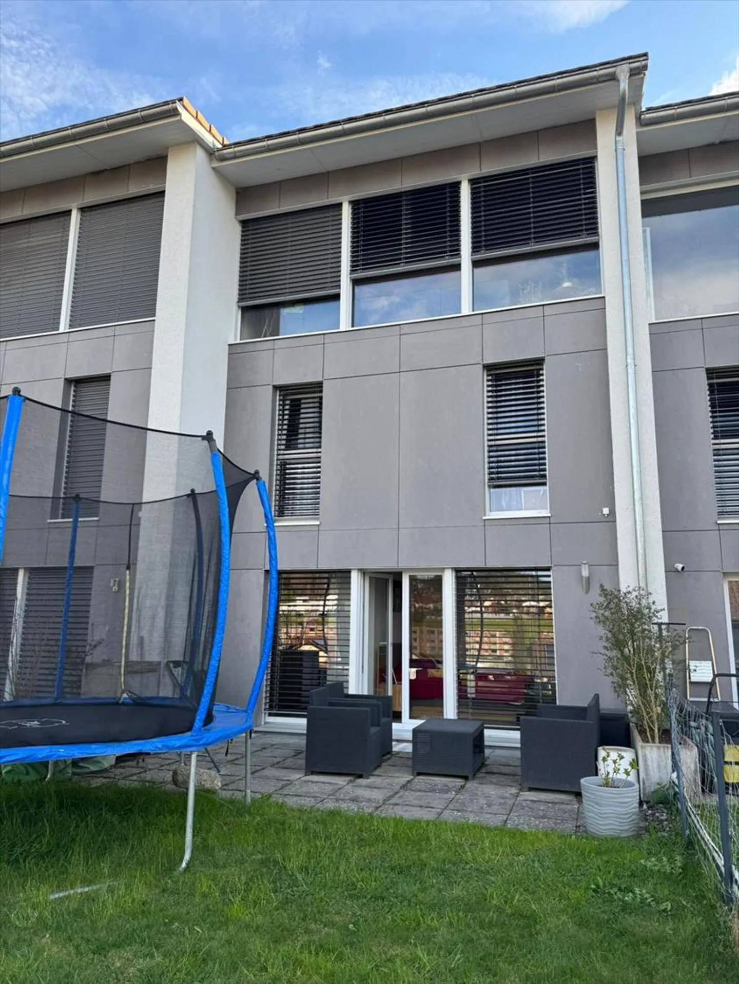 In vendita villa contigua di 5,5 locali nel comune di Courtepin - Foto 2 di 6