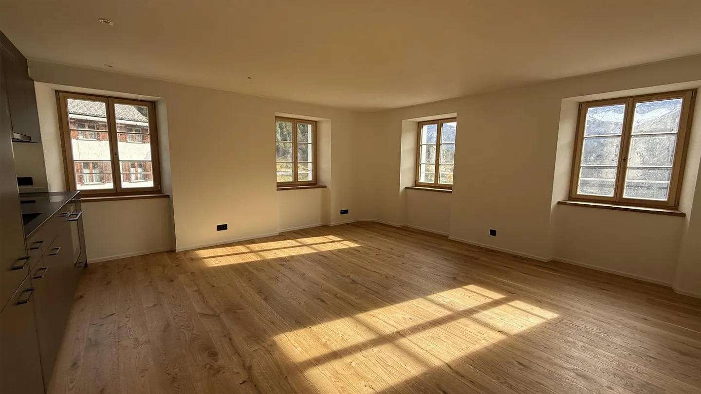Charmante 2.5 Zimmer-Wohnung in Peist (Schanfigg) - Foto 4 von 13