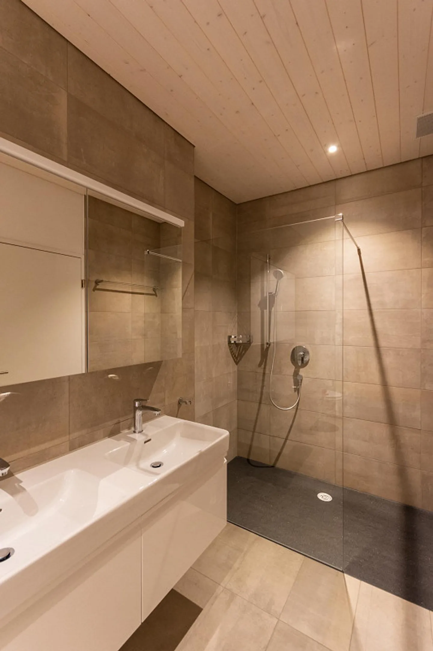 Appartement Moderne - Photo 7 sur 13