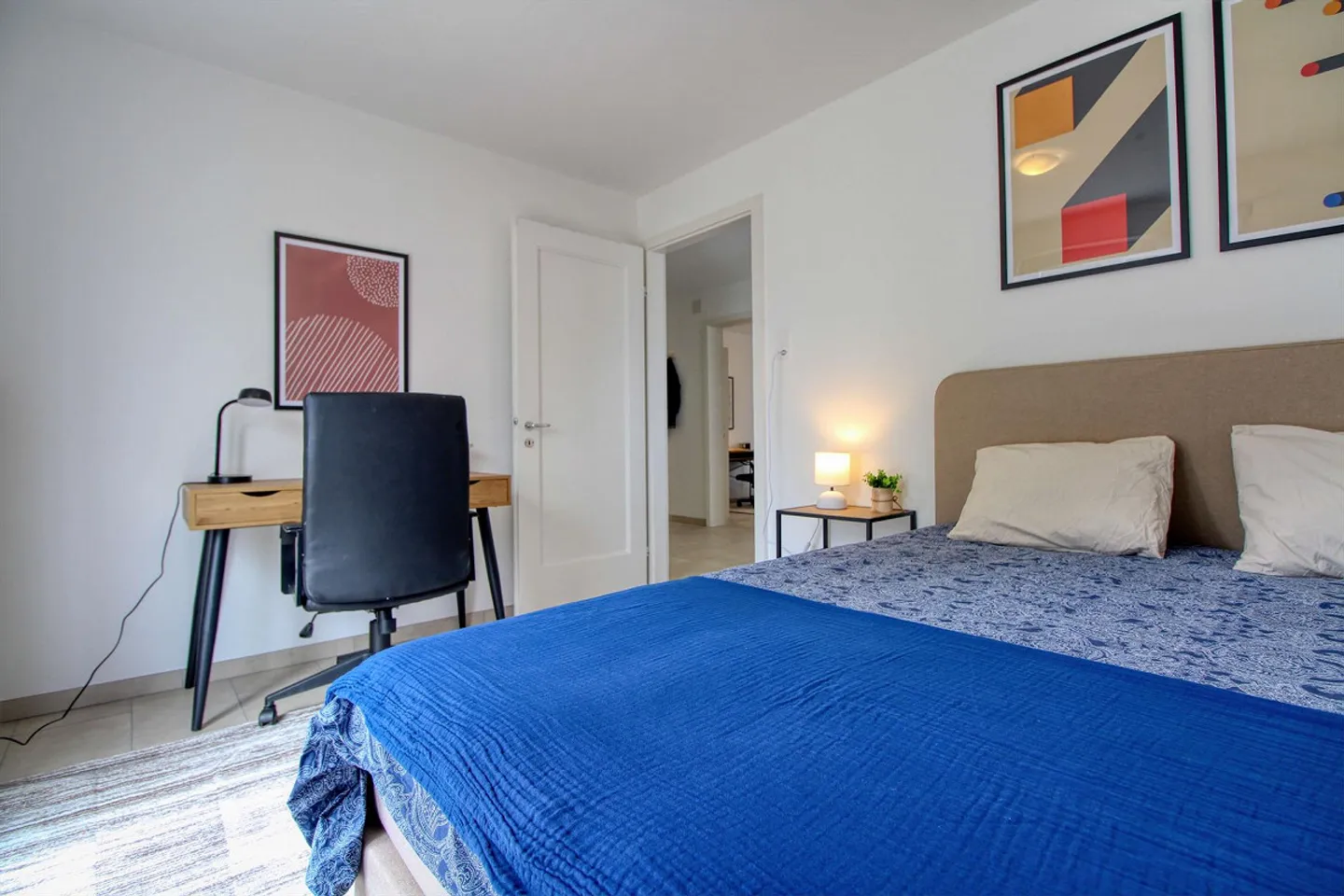 Spacious Coliving Apartment with Large Terrace in Wallisellen - Photo 1 of 13