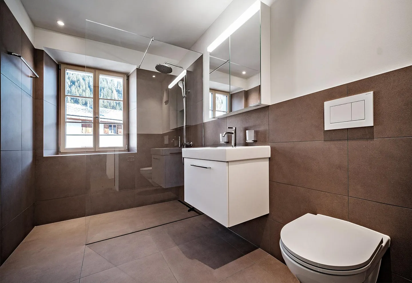 Charmante 2.5 Zimmer-Wohnung in Peist (Schanfigg) - Foto 7 von 13