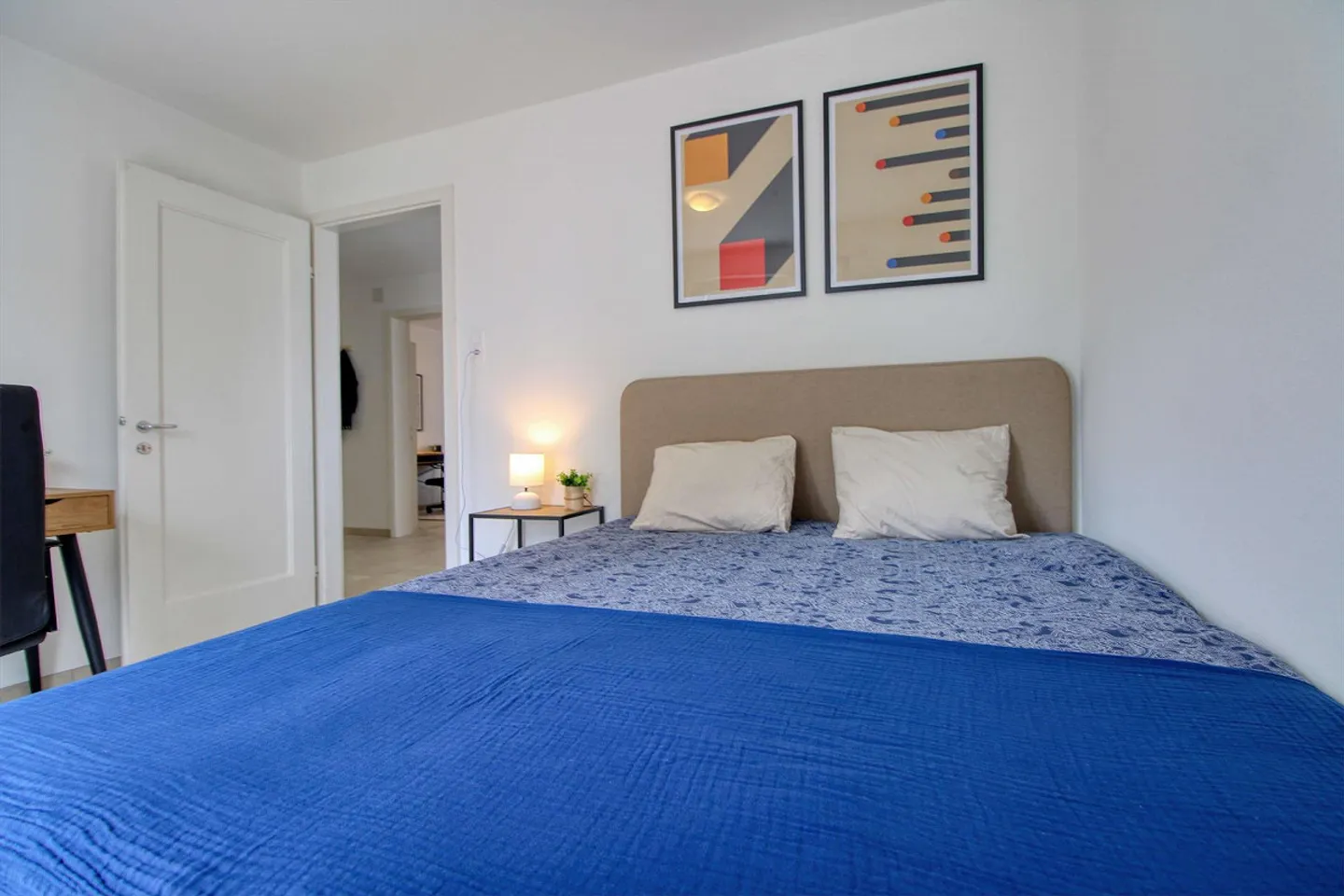 Spacious Coliving Apartment with Large Terrace in Wallisellen - Photo 2 of 13