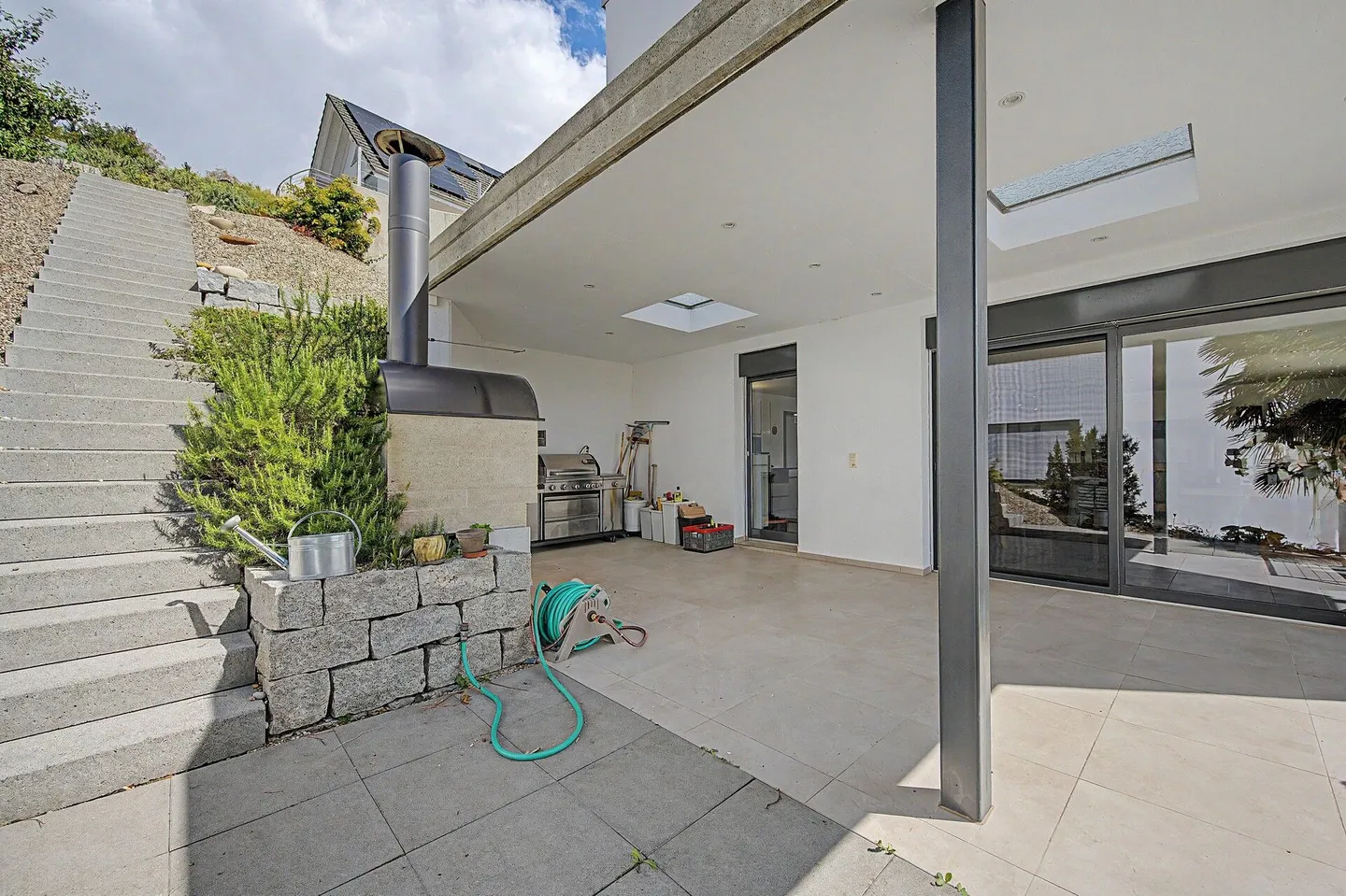 Ampia casa familiare con vista - Foto 13 di 24