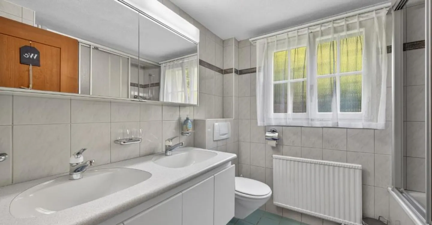 Geräumiges Familienhaus mit Potenzial - Foto 7 von 12