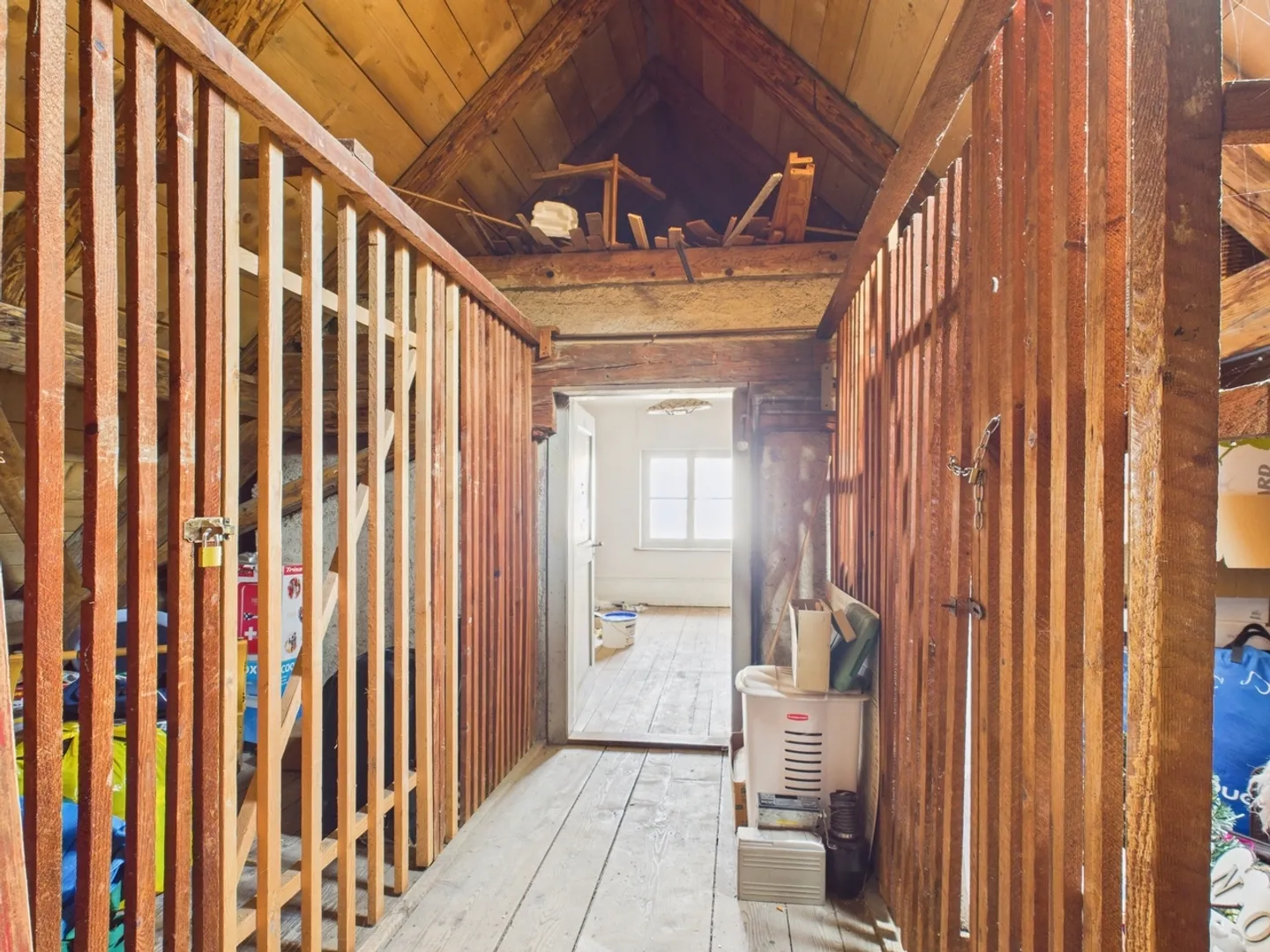 Small income-generating building with high potential - Opportunity not to be missed - Photo 9 of 10