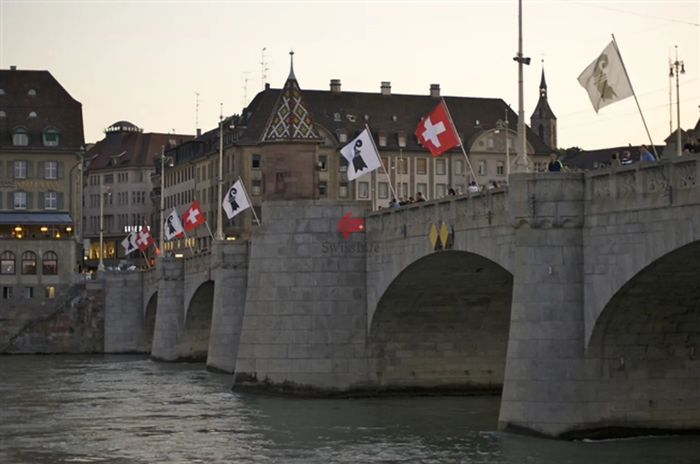 Attractive multi-family house with commercial space - Photo 3 of 5