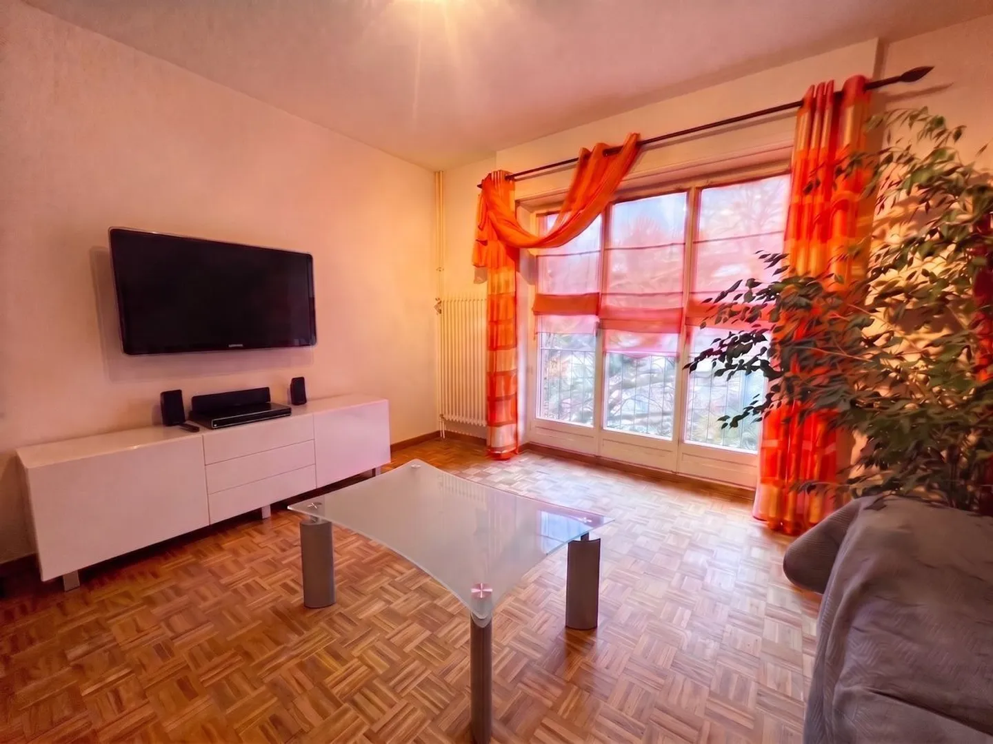 Appartement lumineux 3.5 pièces - Photo 2 sur 8