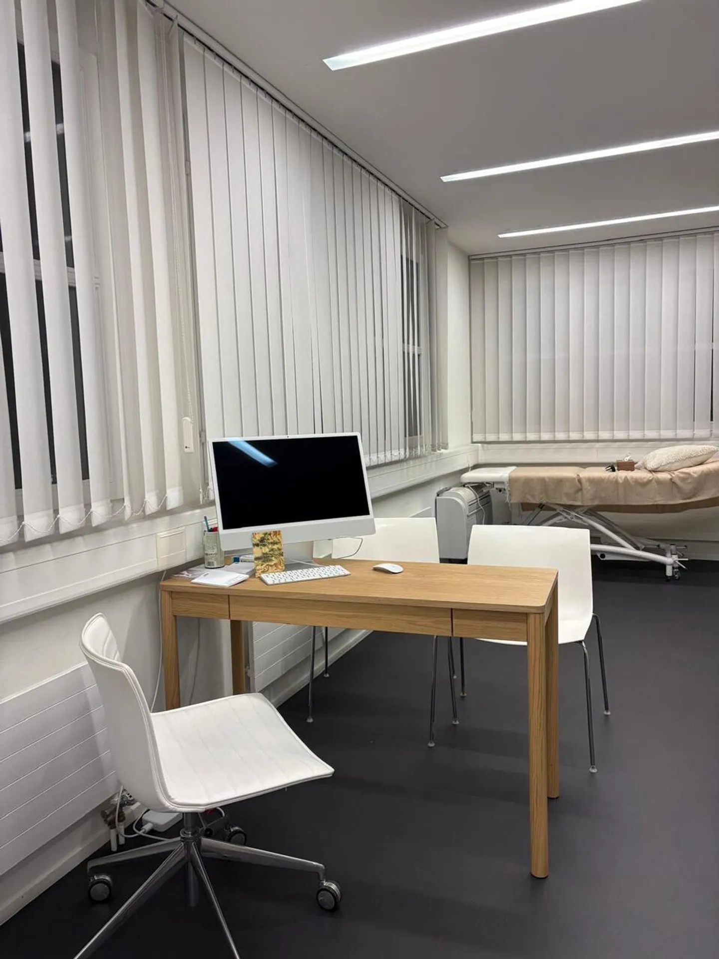 Commercial space in the heart of Horgen - Photo 11 of 12