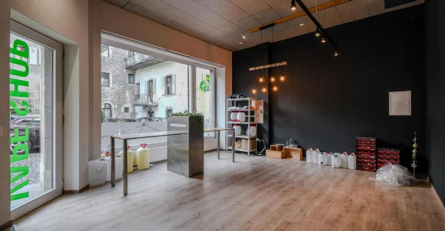 Commercial Space in Monthey - Photo 3 of 7