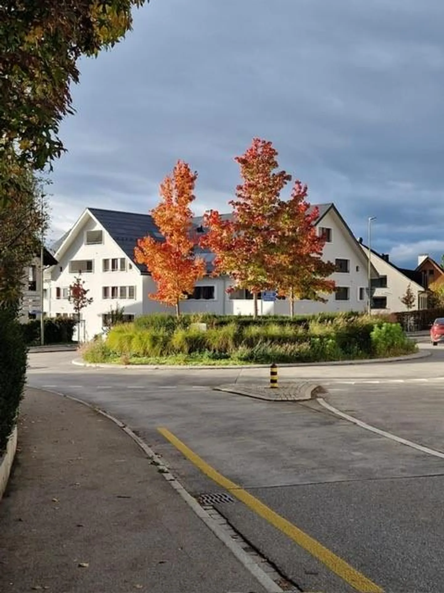 4.5-Zimmer-Wohnung im Erdgeschoss mit privatem Gartenbereich - Foto 1 von 9