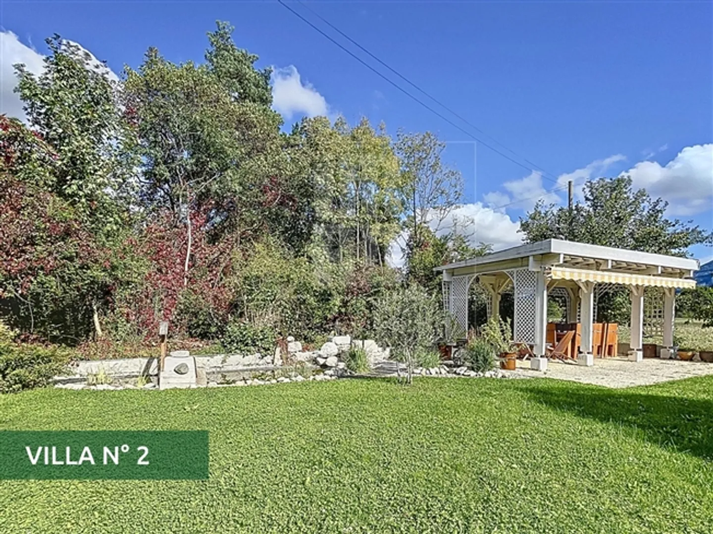 Bâtiment résidentiel composé de deux villas - Photo 4 sur 6