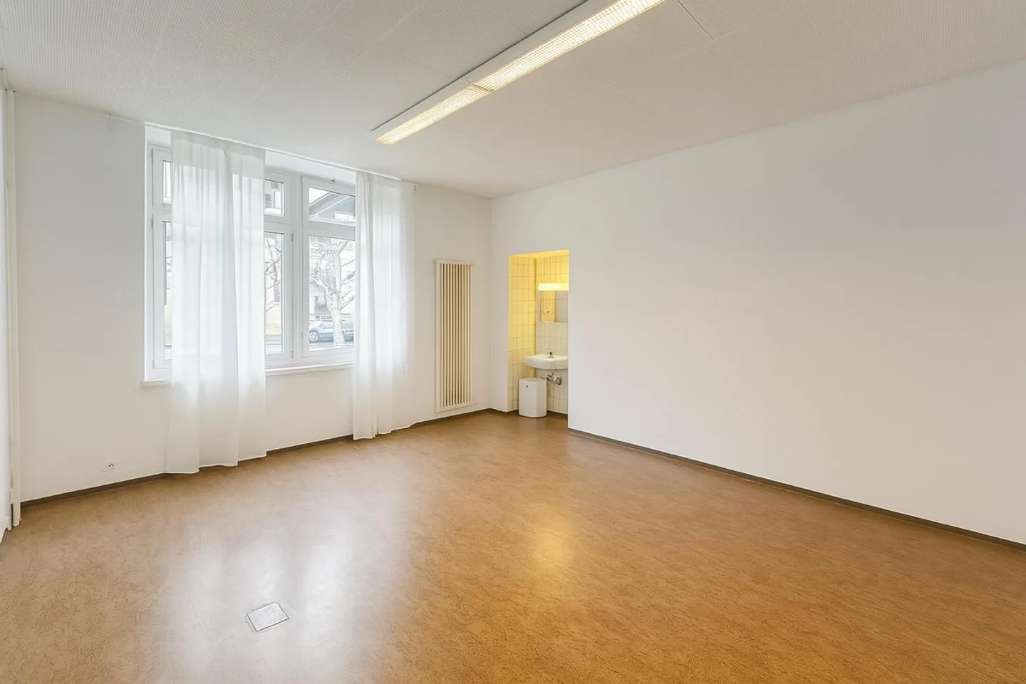 FFS Faido Station: multifunctional commercial space of approx. 132 m2 - Photo 5 of 7
